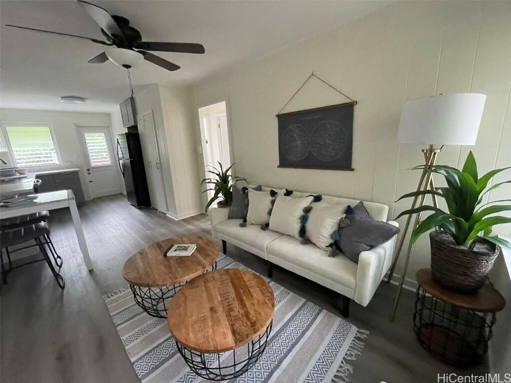 Property Photo:  725 Kihapai Place B1  HI 96734 