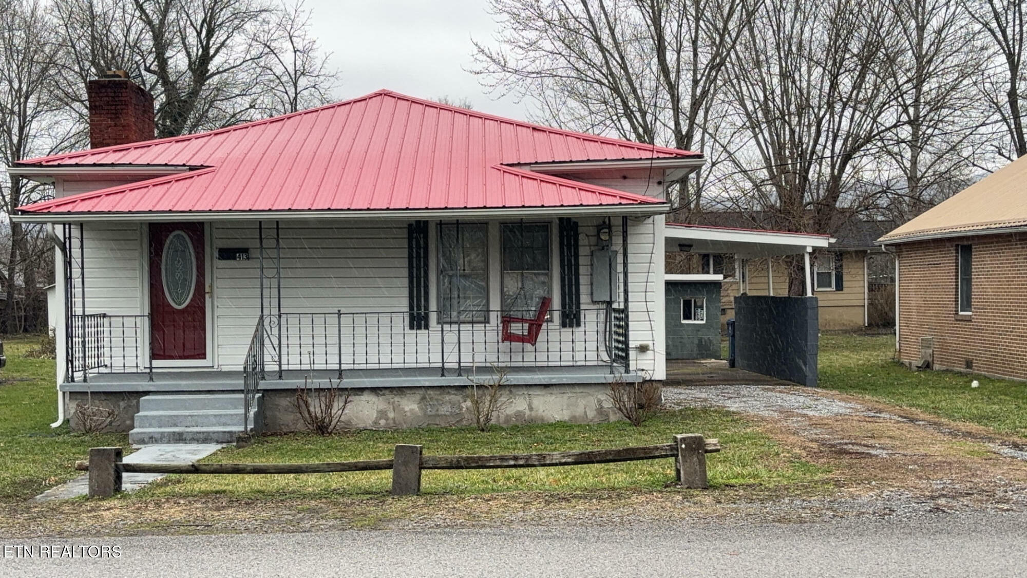 Property Photo:  413 S 26th St  KY 40965 