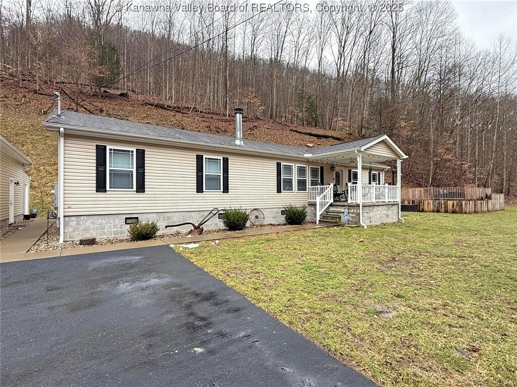 Property Photo:  1145 Cameo Road  WV 25565 