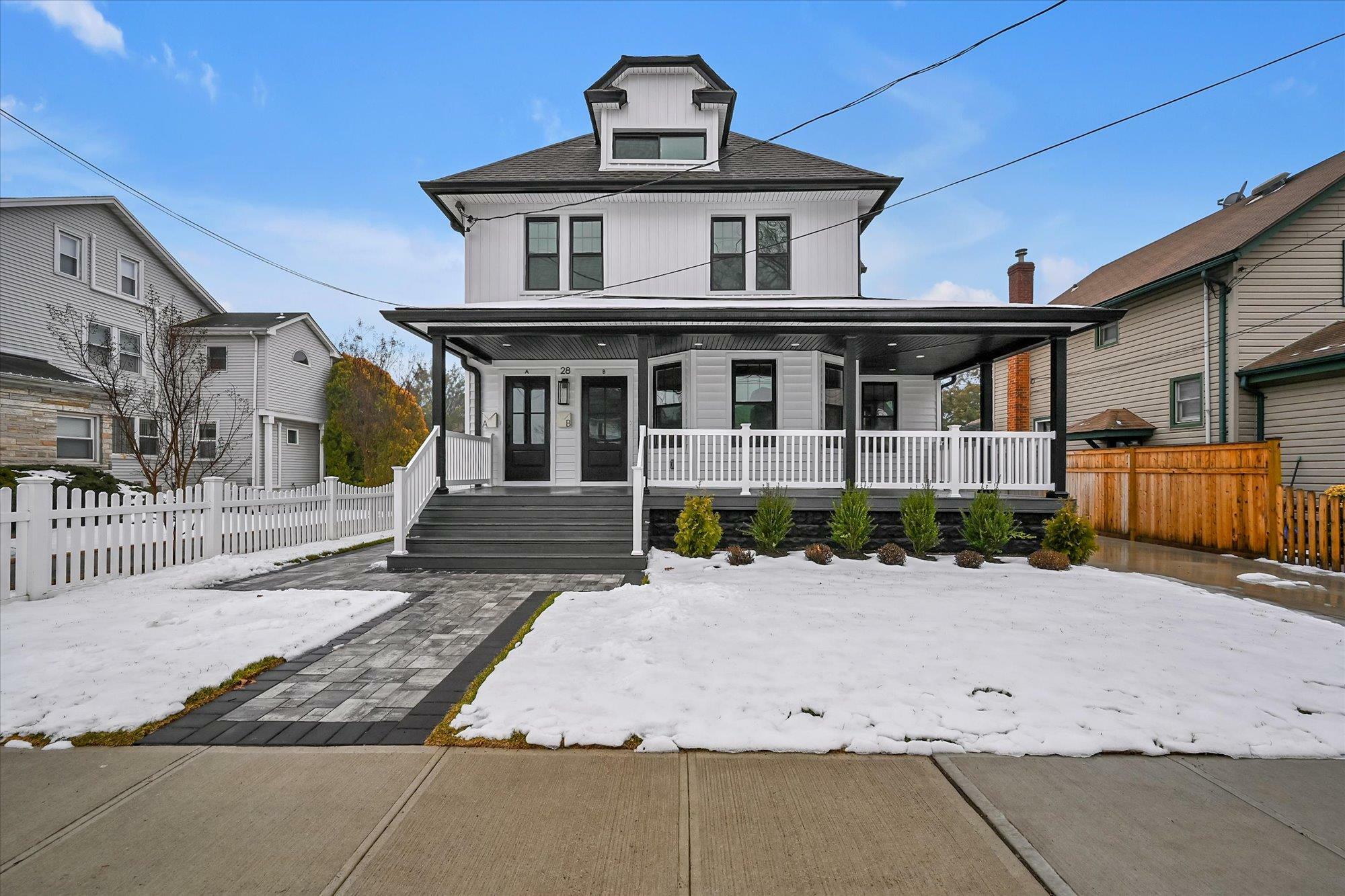 28 Marion Street #2  Lynbrook NY 11563 photo