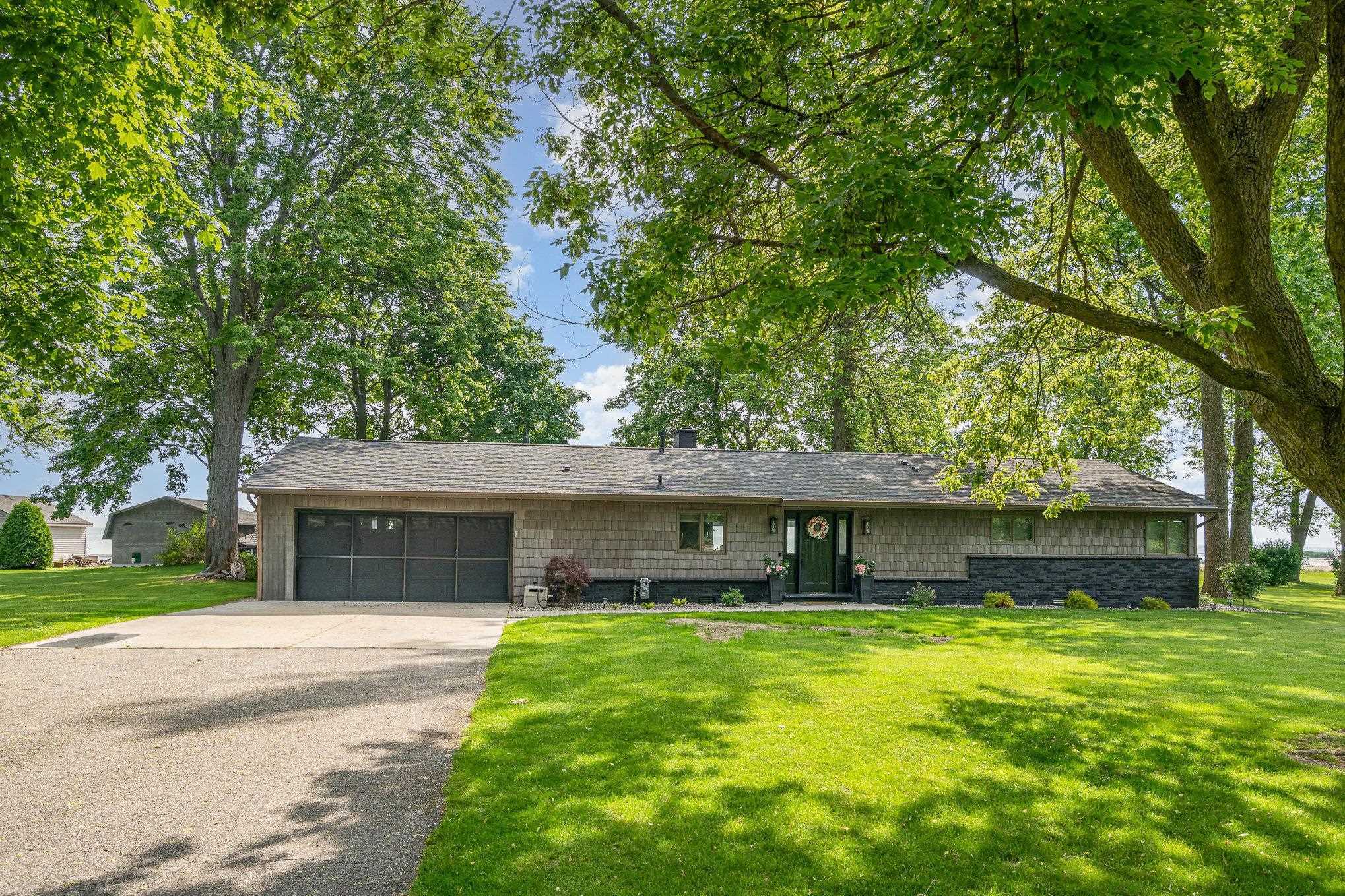 44 N Linwood Beach  Linwood MI 48634 photo
