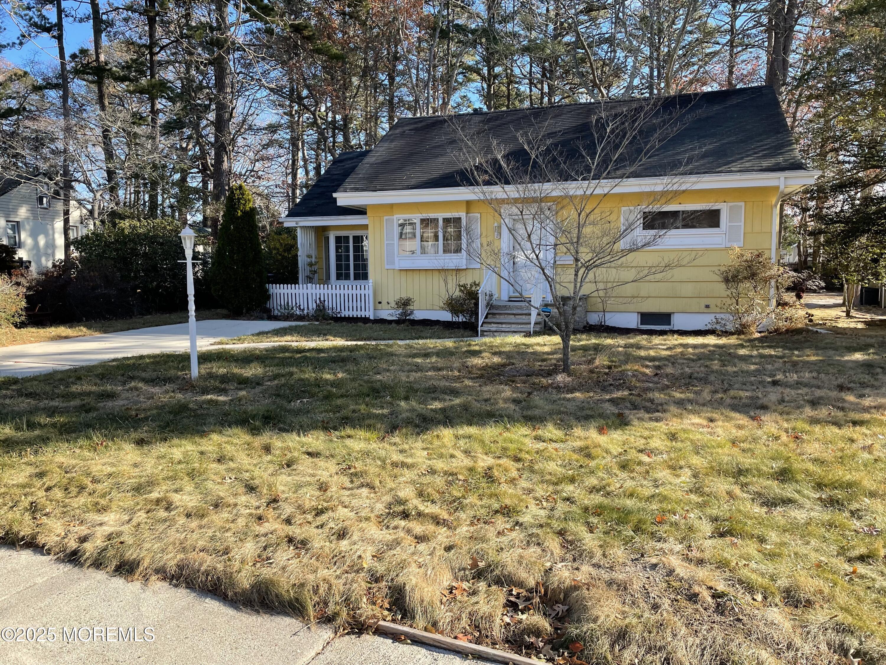Property Photo:  233 Bayview Drive  NJ 08201 