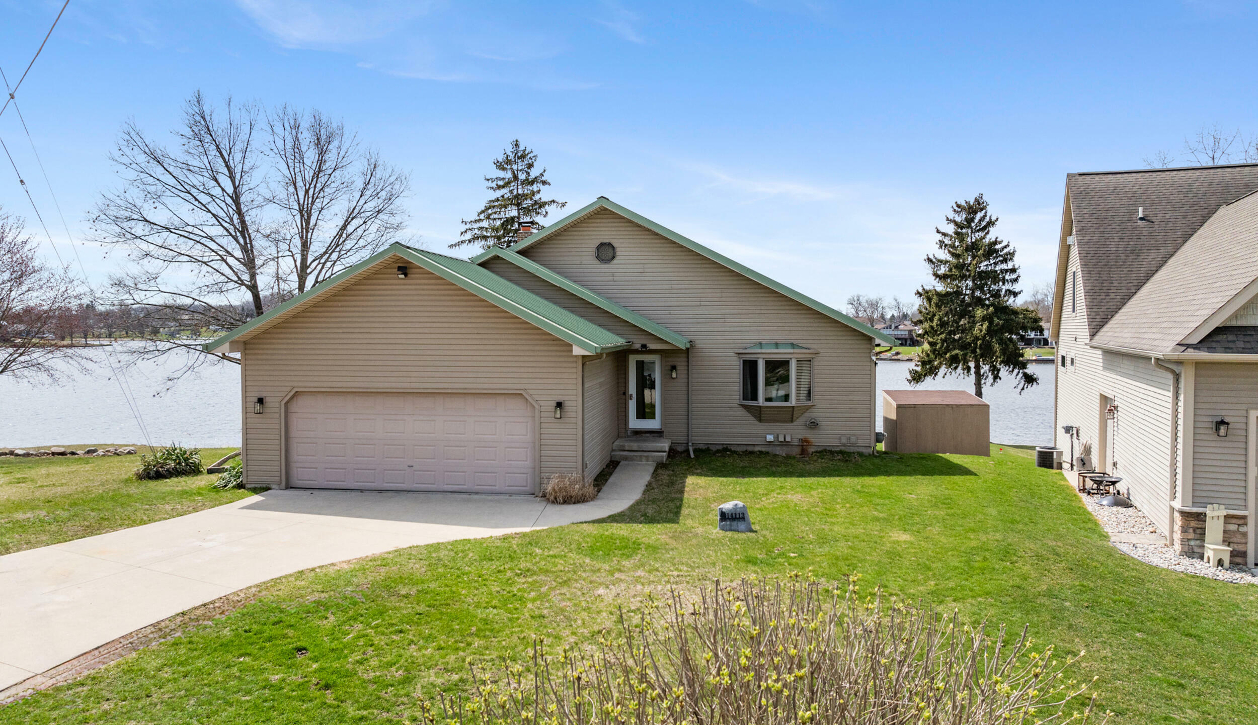 Property Photo: 14113 Grandview Drive MI 49233