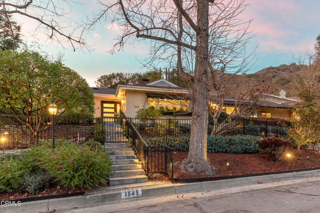 Property Photo: 1545 Knollwood Terrace CA 91103