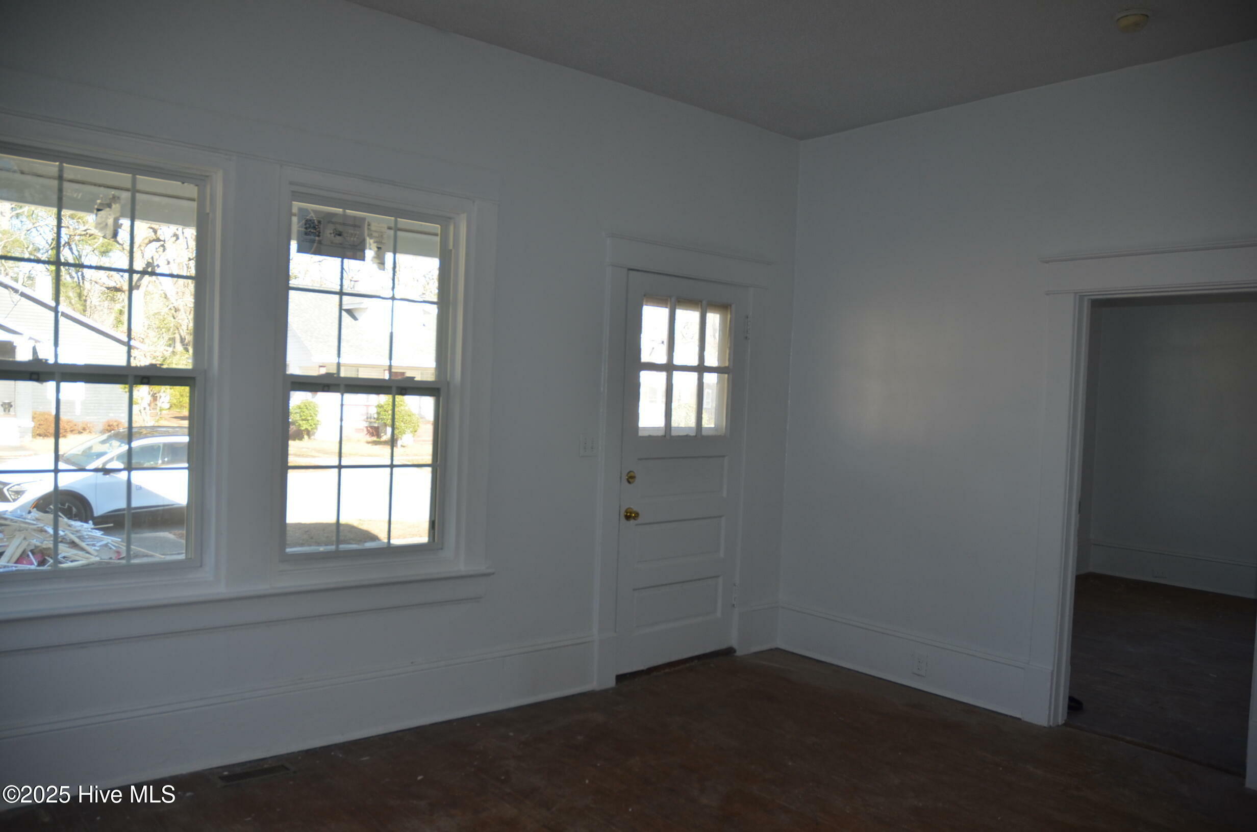 Property Photo:  809 School Street  NC 27801 