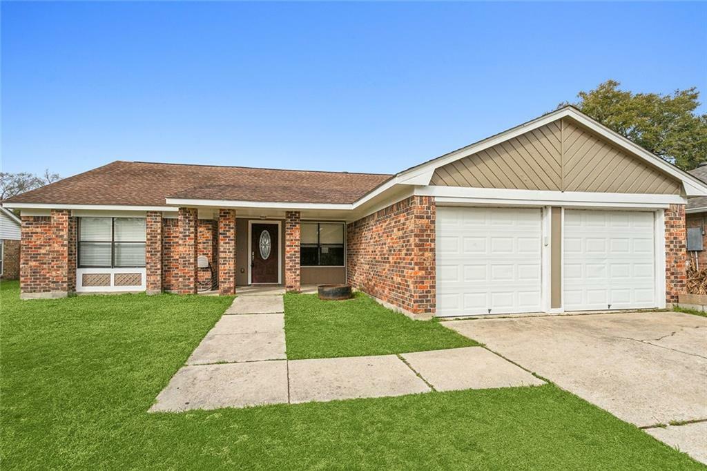 Property Photo: 707 S Blacklake Court LA 70461