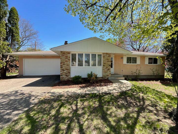 Property Photo: 69 Langer Circle MN 55118