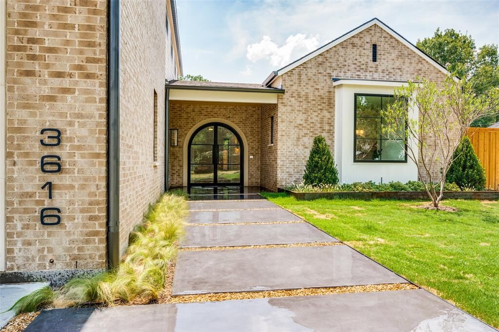 Property Photo:  3616 Ingleside Drive  TX 75229 