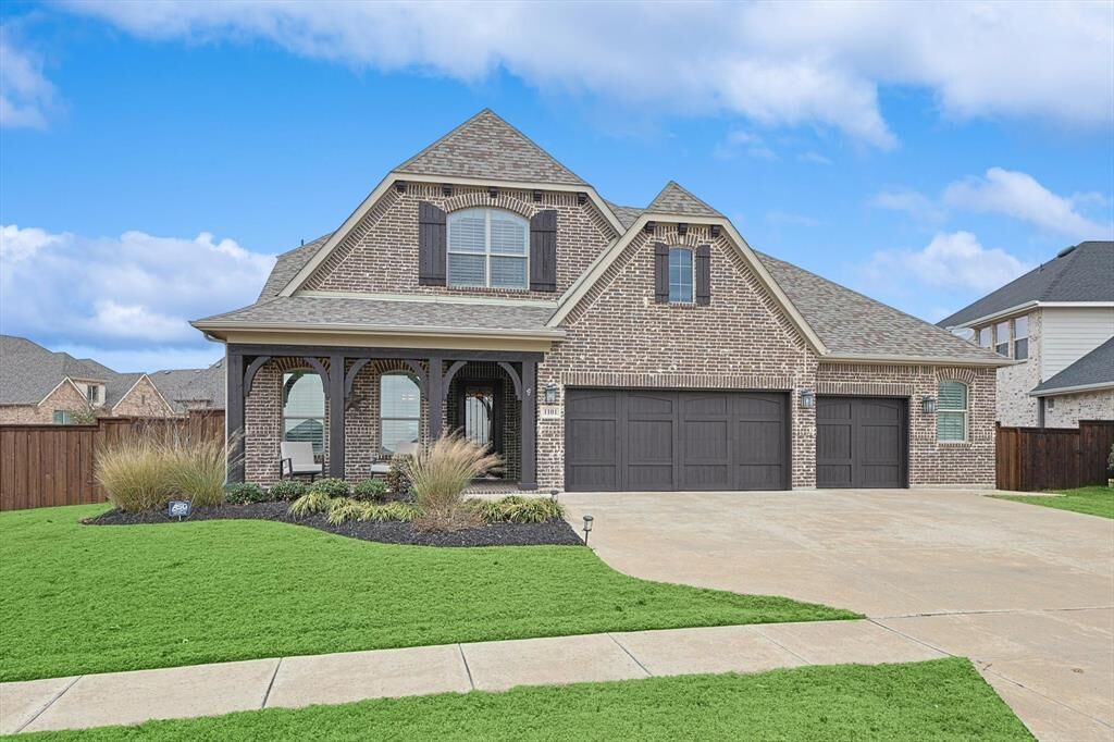 Property Photo:  1101 Broadmoor Way  TX 76262 