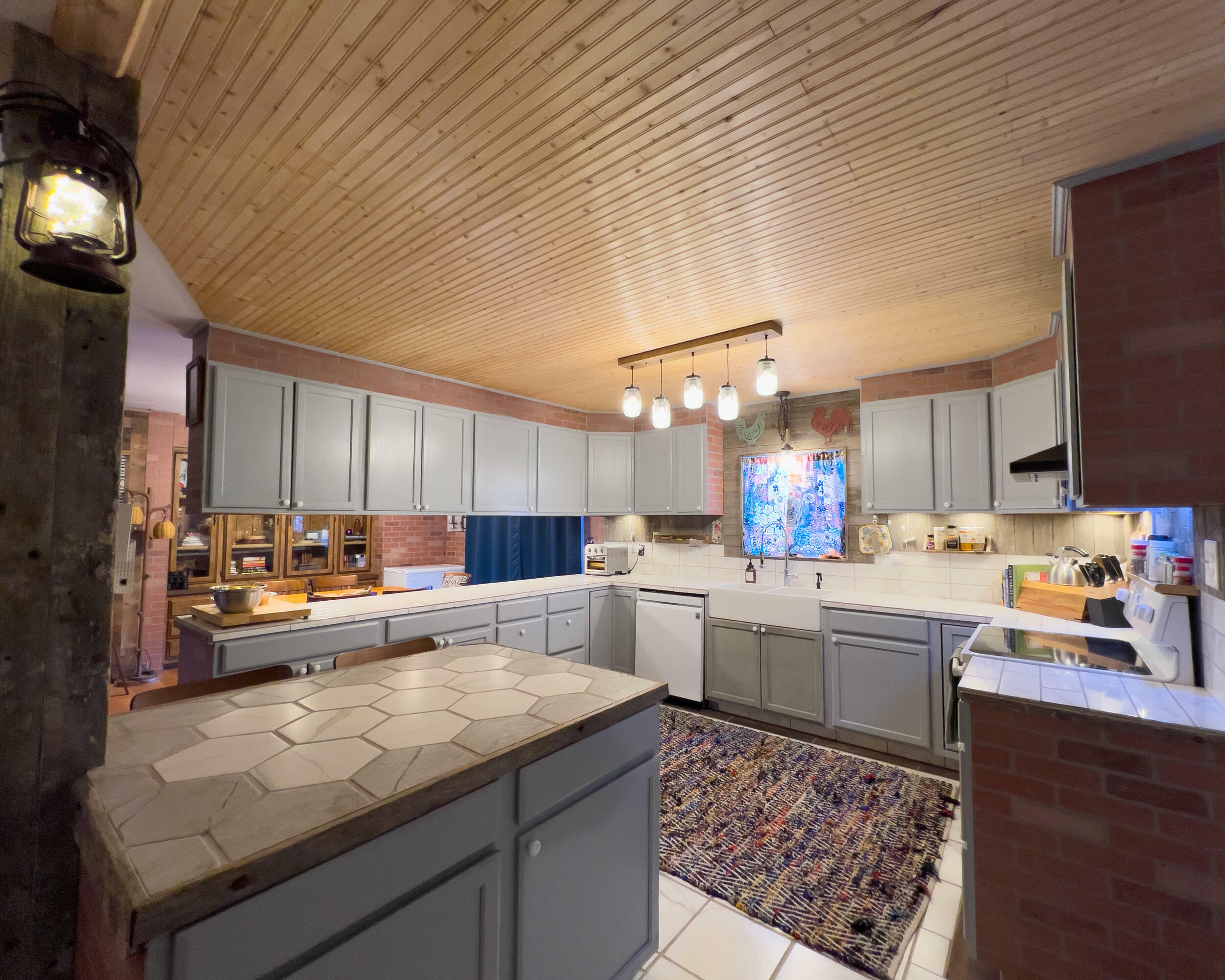 Property Photo: 87653 Stagecoach Lane OR 97641
