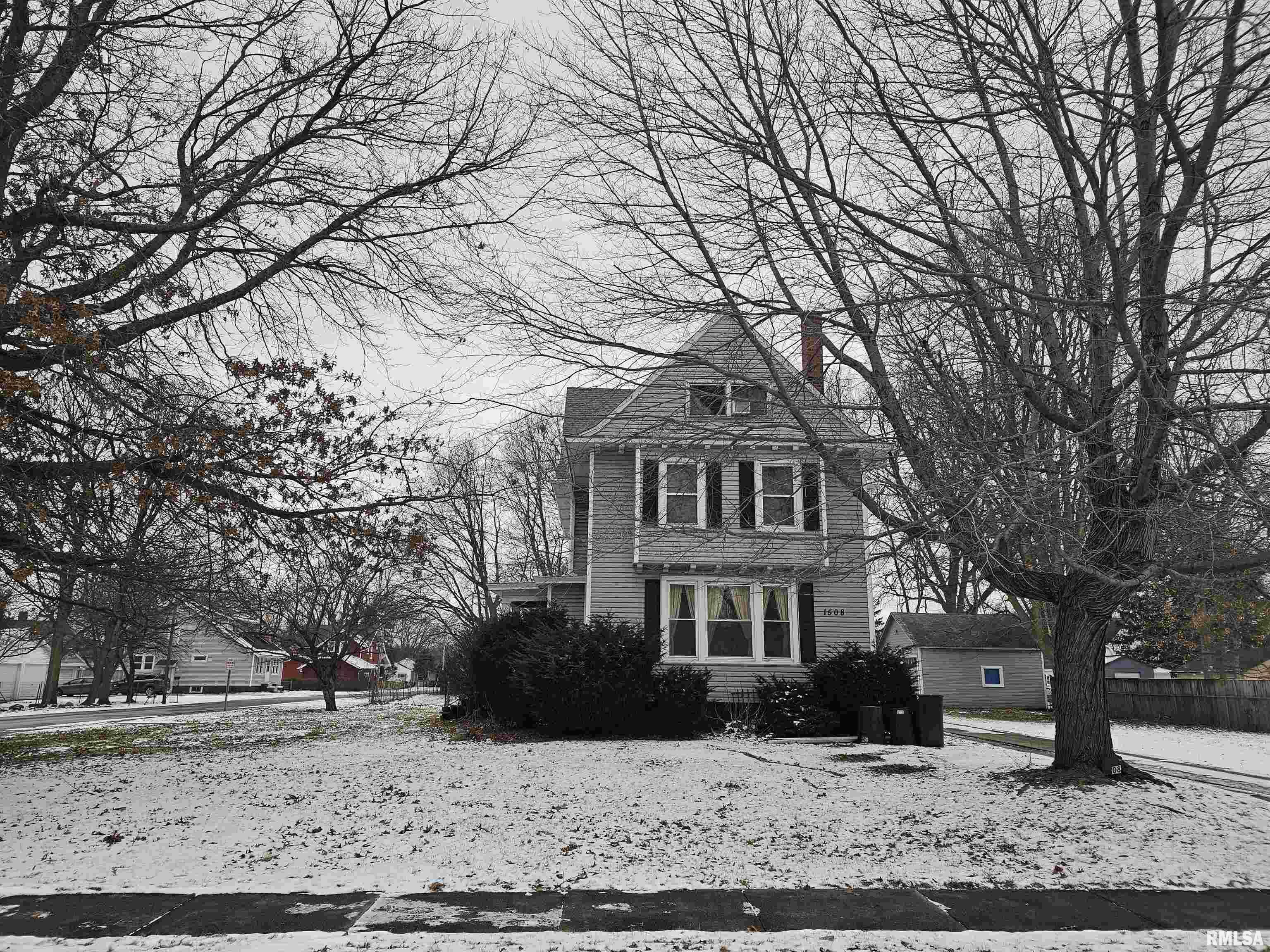 Property Photo:  1508 N Cherry Street  IL 61401 