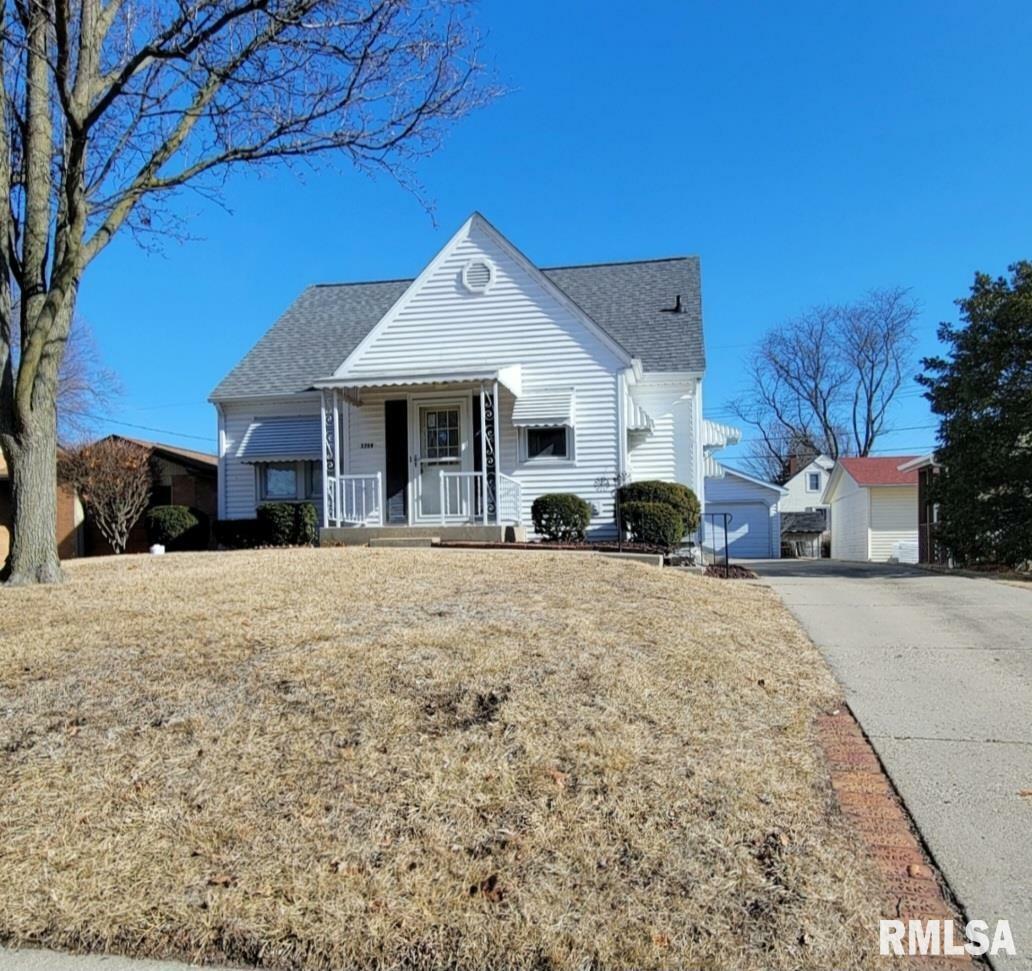 Property Photo:  3208 N Parish Avenue  IL 61604 