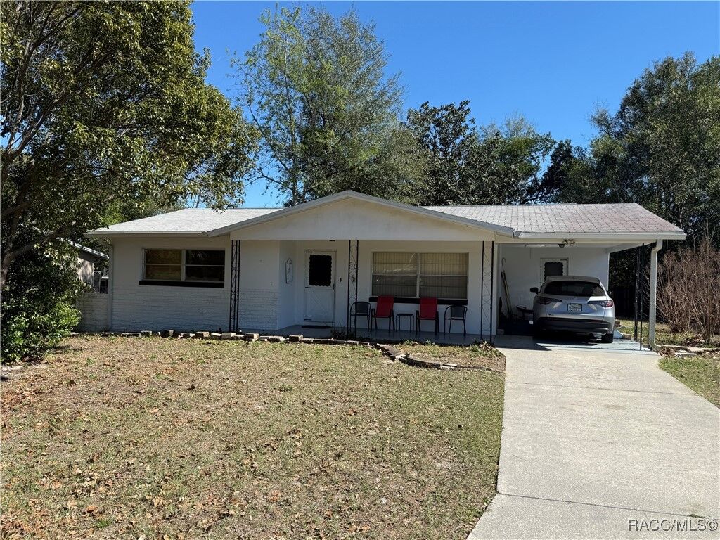 Property Photo: 55 S Osceola Street FL 34465