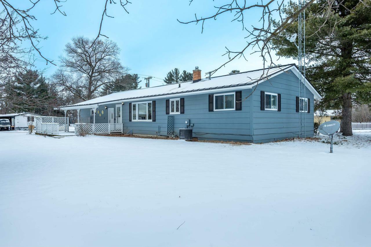 Property Photo:  503 Wisconsin Street  WI 54970 