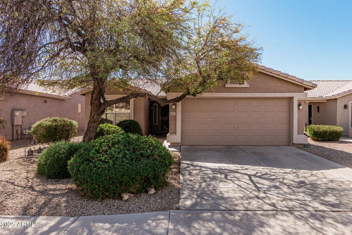 Property Photo: 1403 E Las Colinas Drive AZ 85249