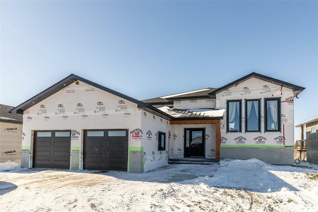 5 Woodland Drive  Steinbach MB R5G 2Z1 photo