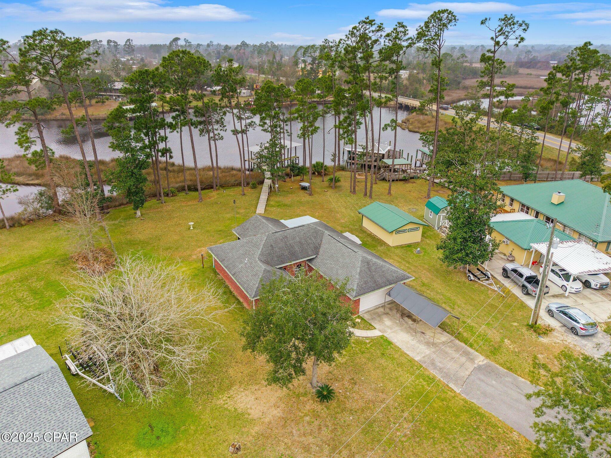 Property Photo:  7641 Glen Cove Lane  FL 32409 