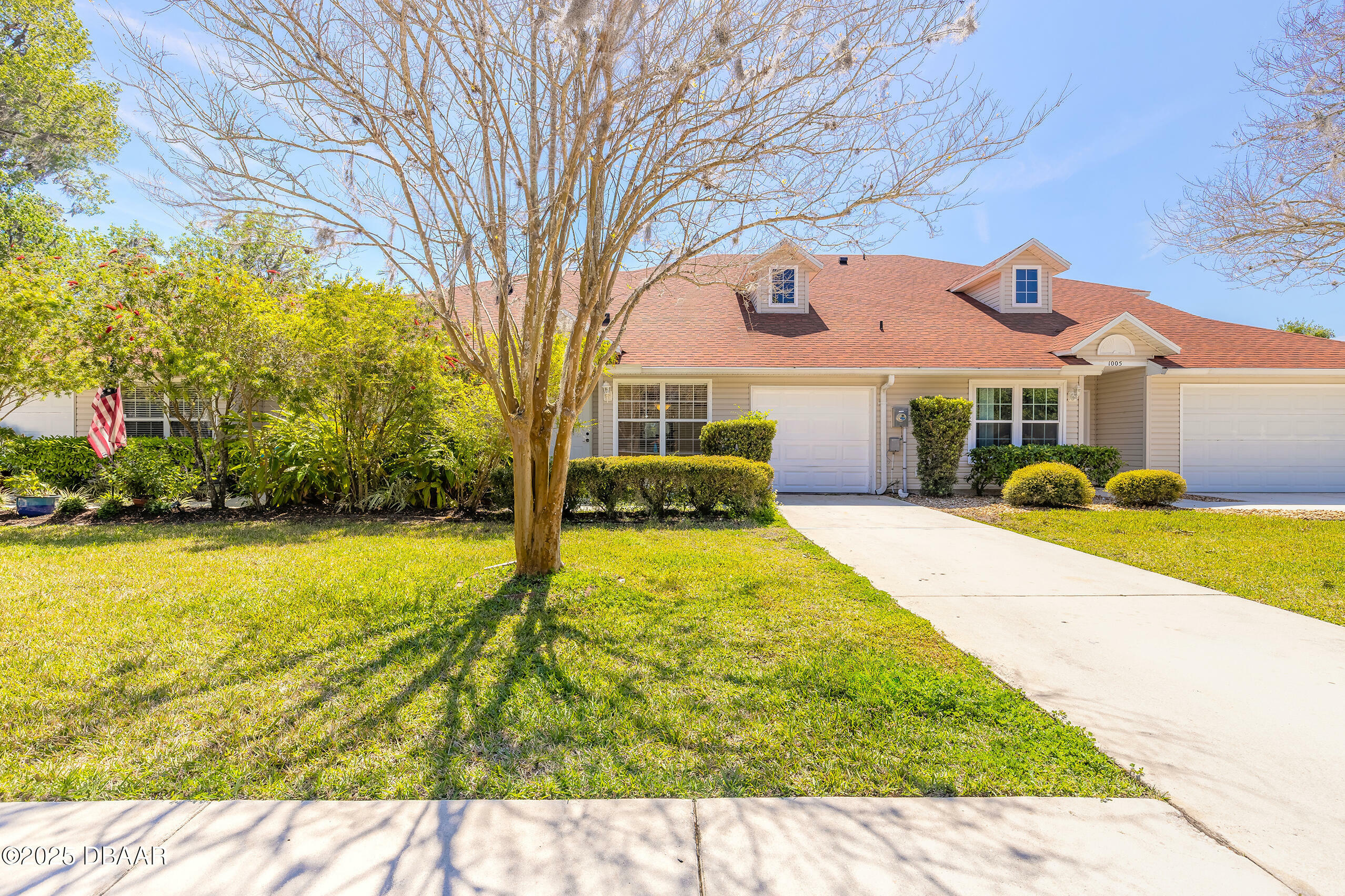 Property Photo:  1003 Alabama Avenue  FL 32117 