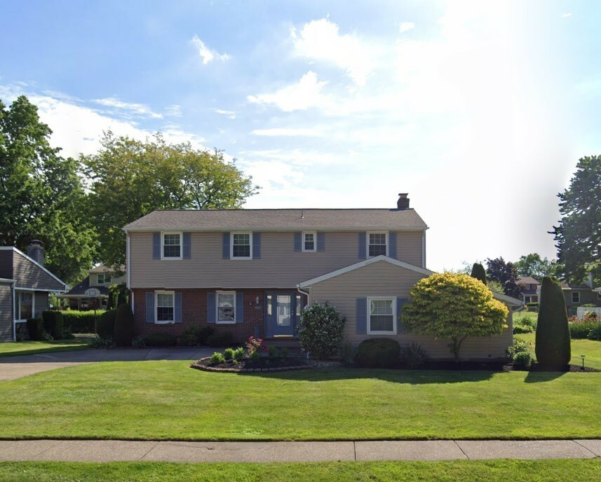 5219 Robinhood Lane  Erie PA 16509 photo