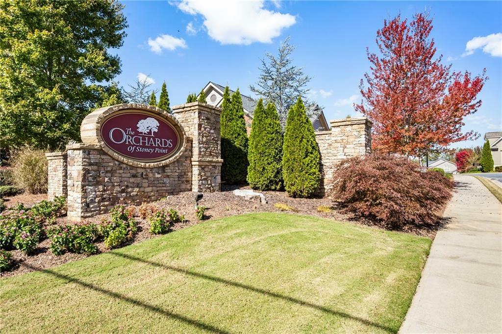Property Photo: 1350 Bluestone Drive GA 30041