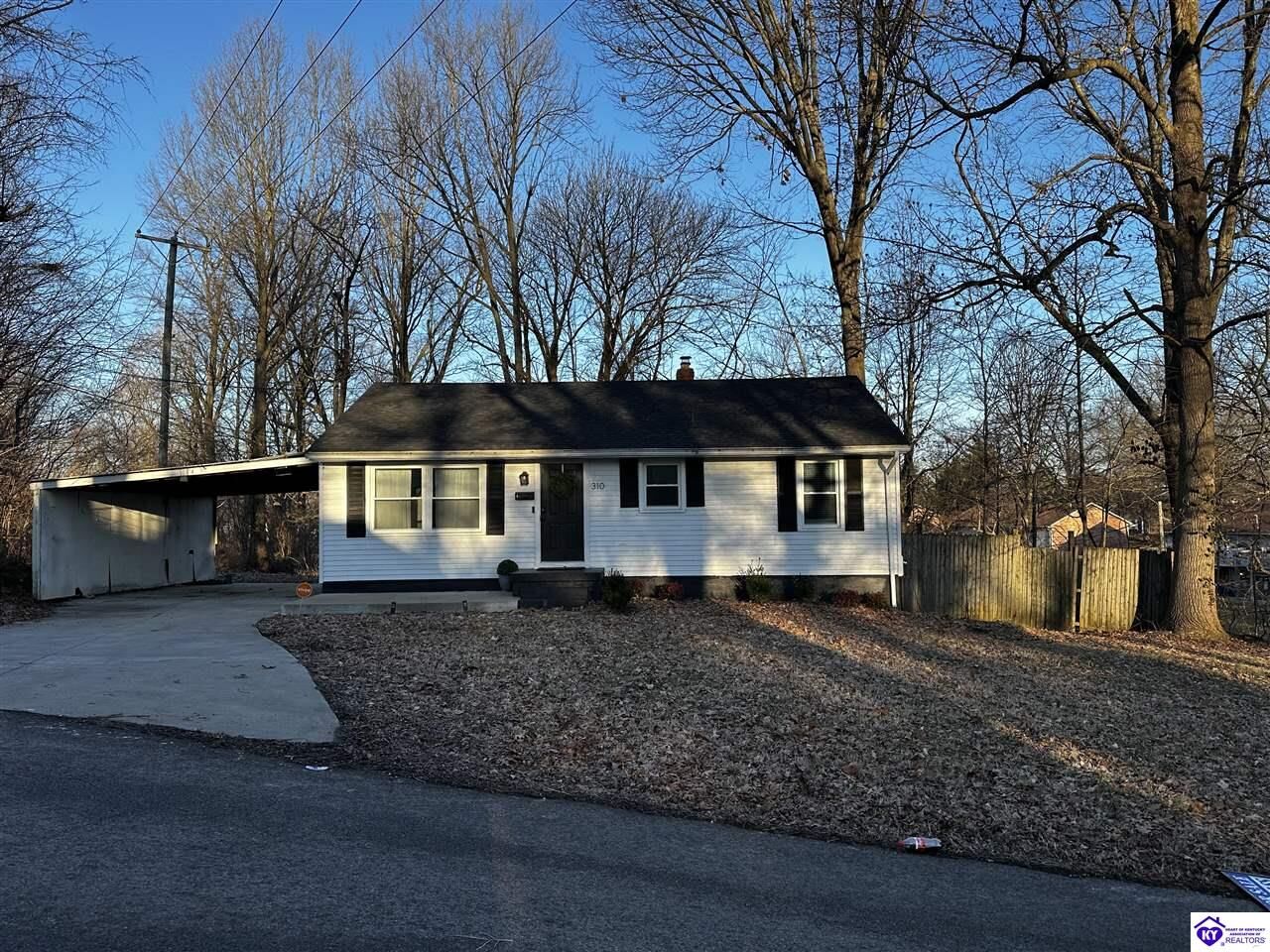 Property Photo: 310 Village Drive KY 42701
