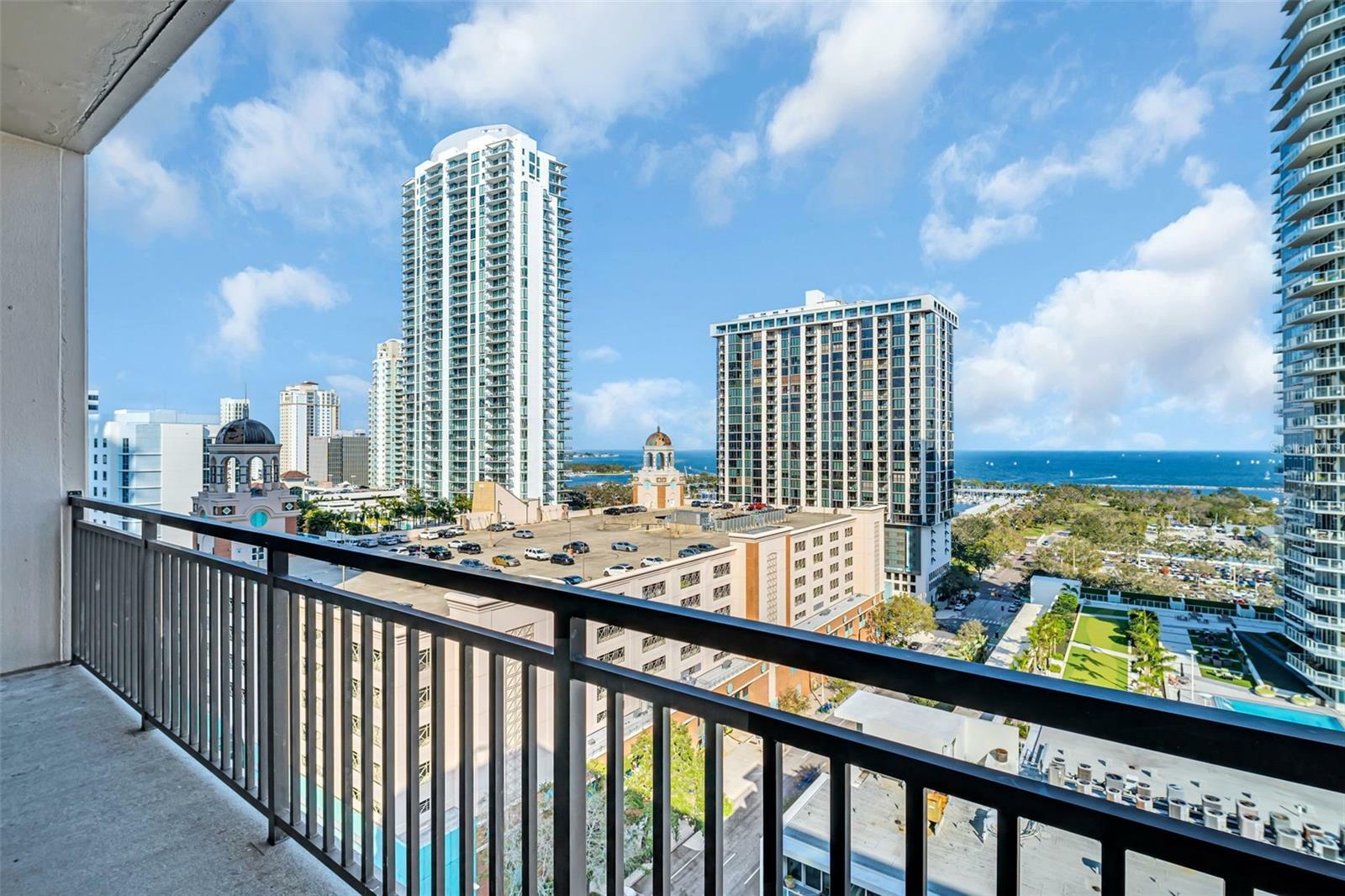 Property Photo: 175 2nd Street S P03 FL 33701