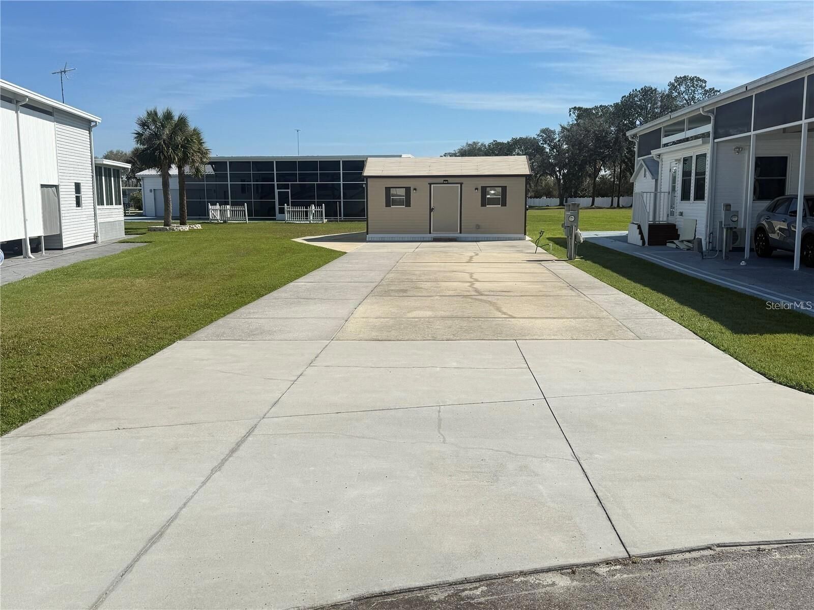 Property Photo: 8933 Southshore Court FL 33868