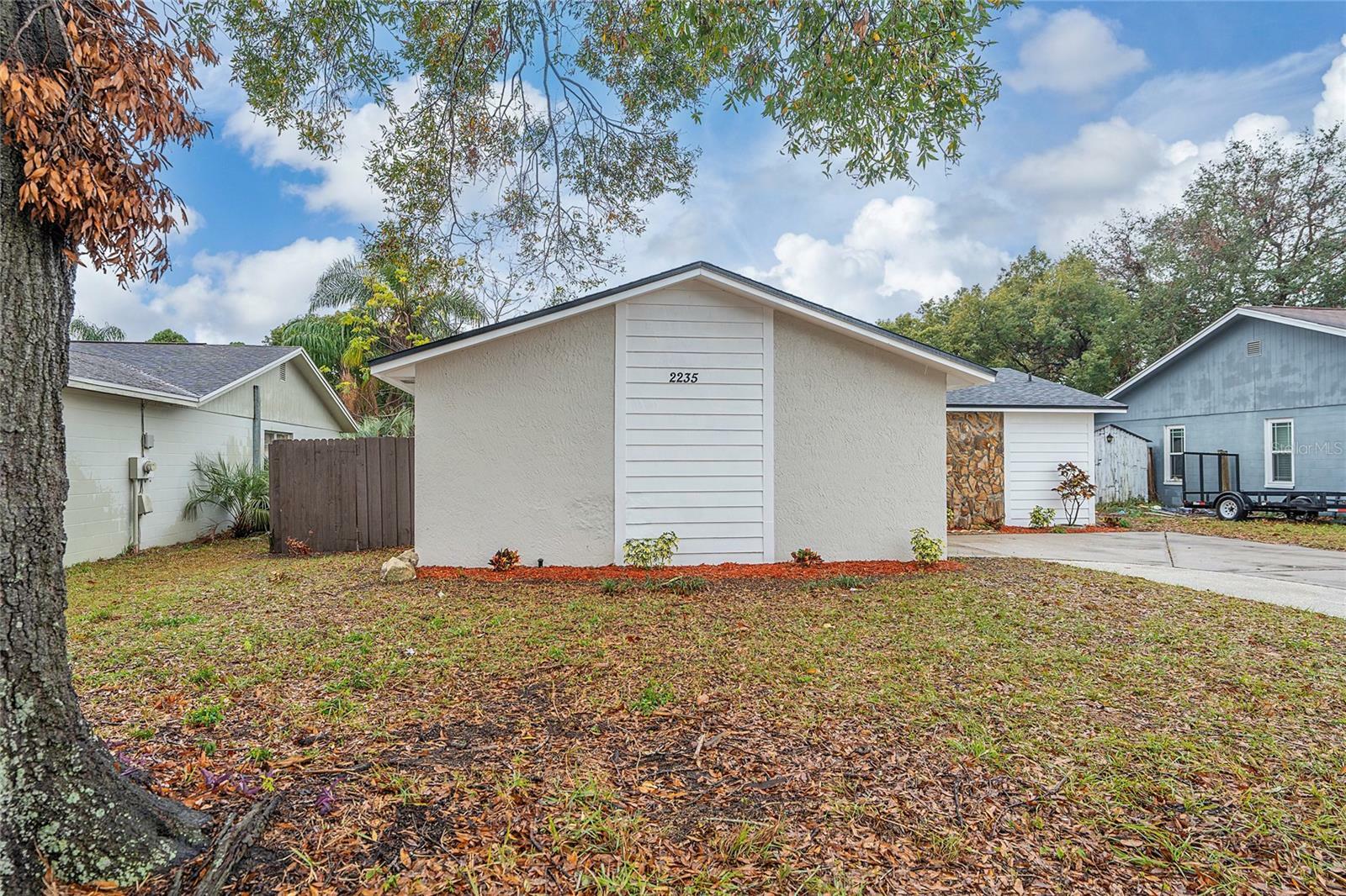 Property Photo:  2235 Ginger Way  FL 33801 