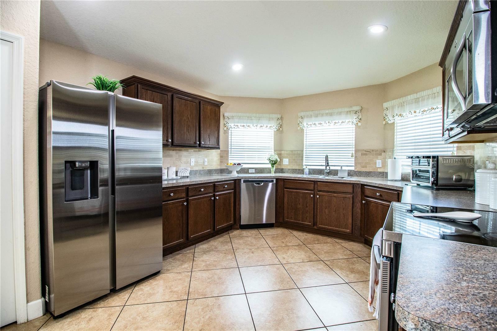 Property Photo:  3510 Kenwood Crossing  FL 33812 