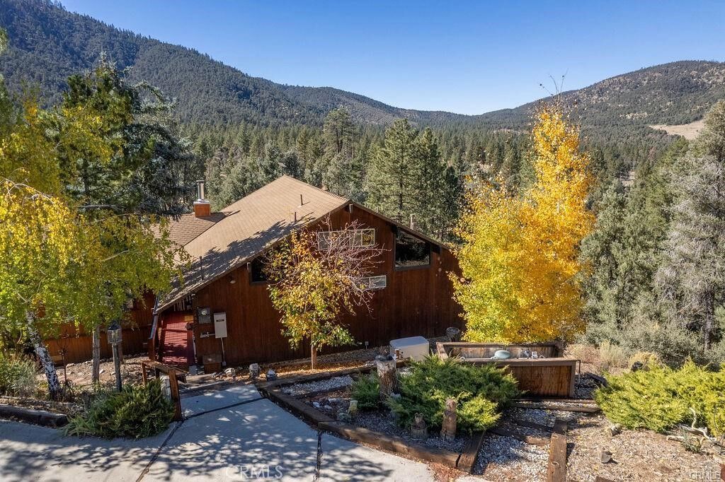 Property Photo: 2405 Ironwood Drive CA 93222