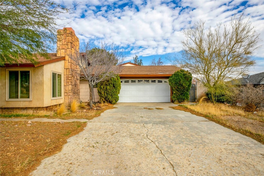 Property Photo: 16136 Minnetonka Street CA 92395