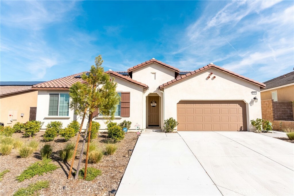 Property Photo: 29112 Oak Grove Way CA 92530