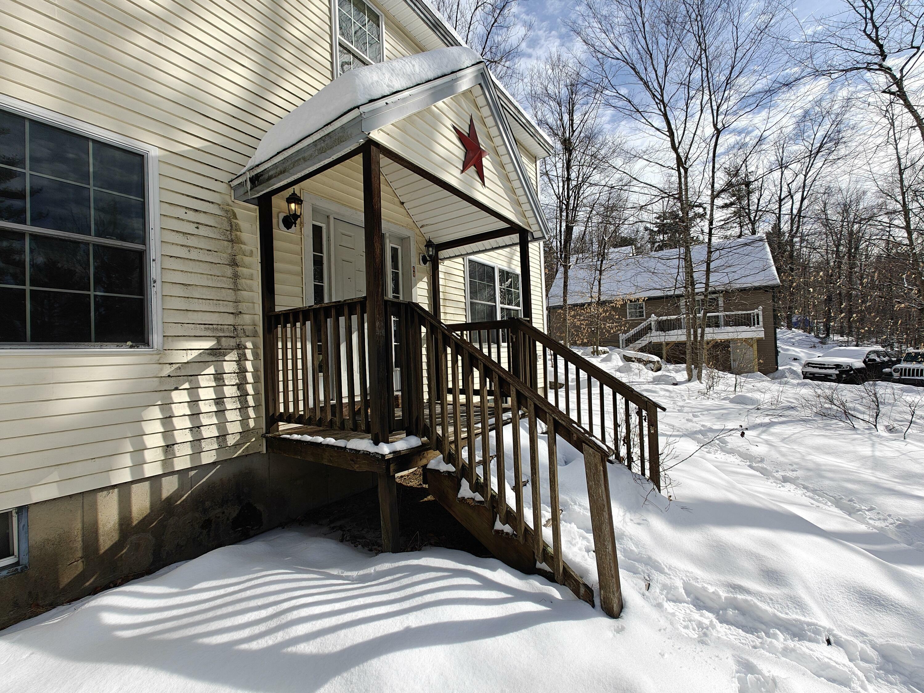 Property Photo: 49 Lakeview Drive ME 04055
