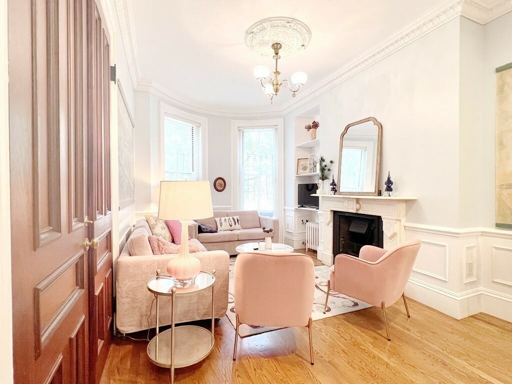 Property Photo:  34 Yarmouth St 3  MA 02116 