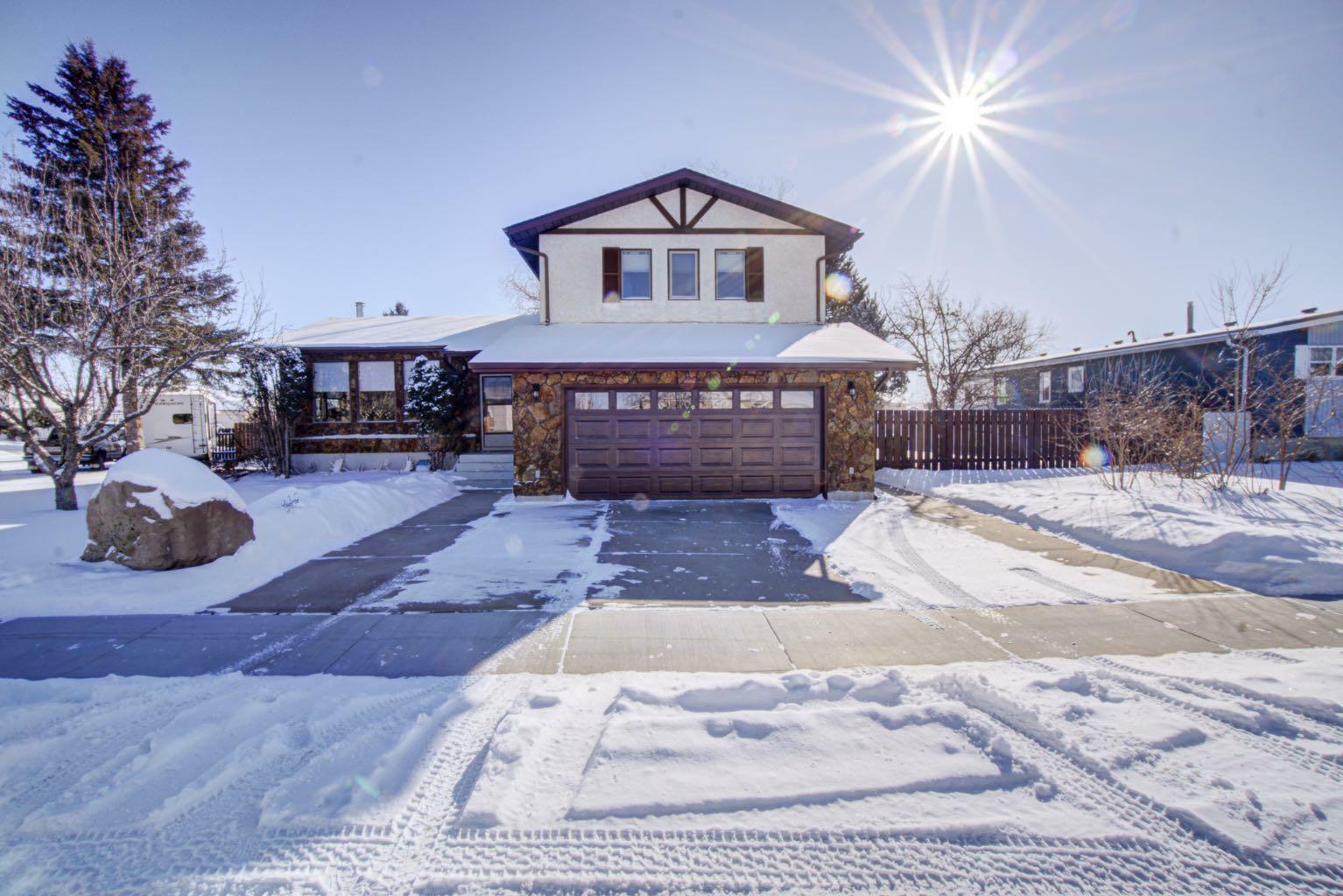 3 Westrose Avenue  Claresholm AB T0L 0T0 photo