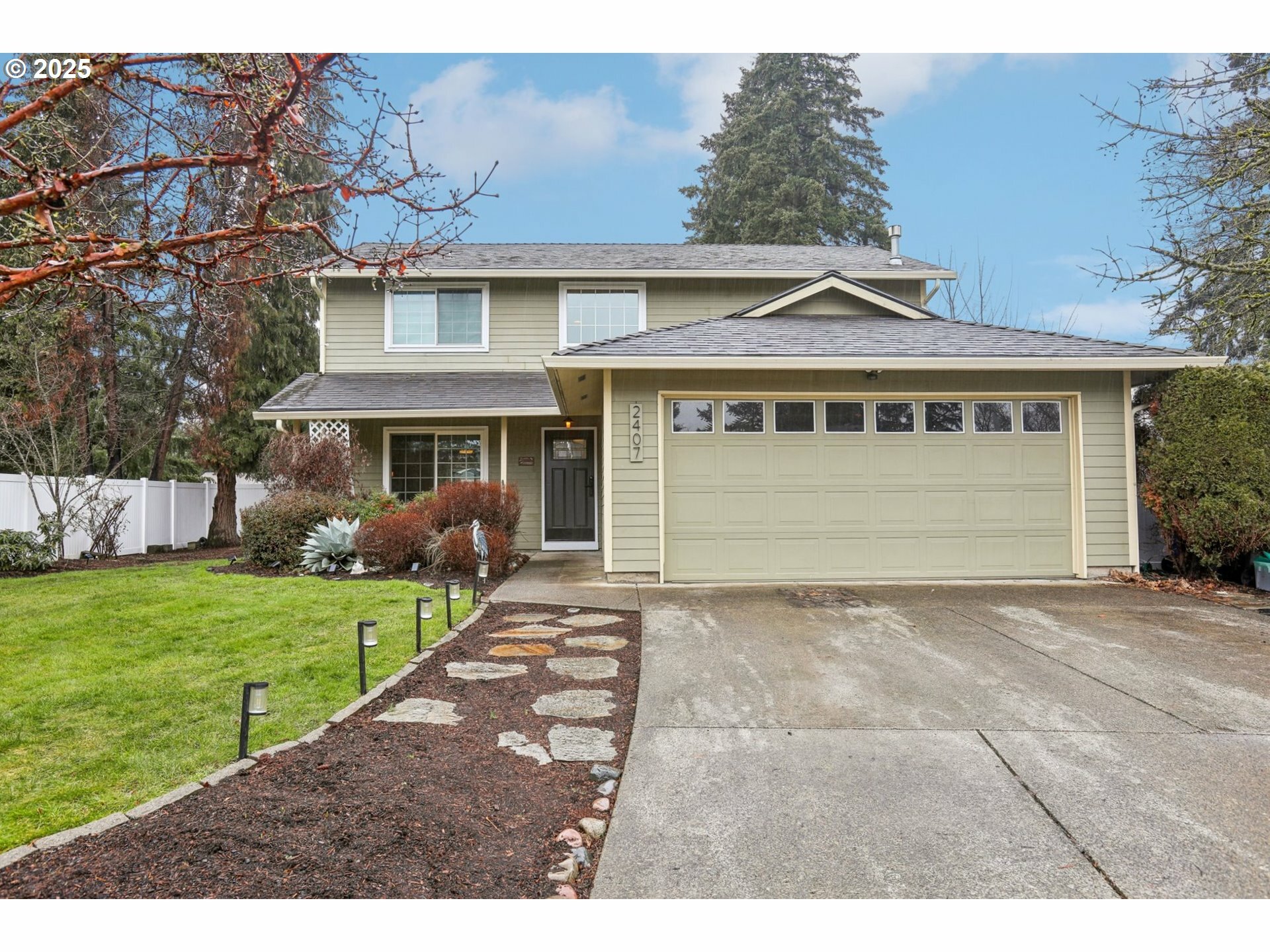 Property Photo:  2407 NE 95th Ct  WA 98662 