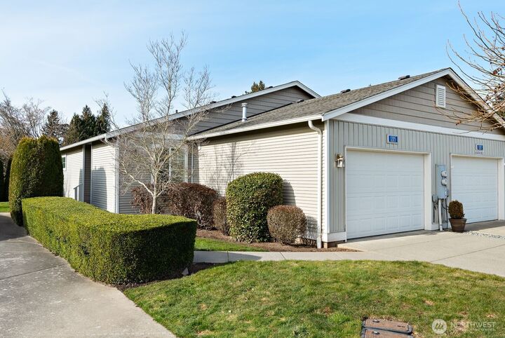 Property Photo: 1205 Decatur Cir WA 98233