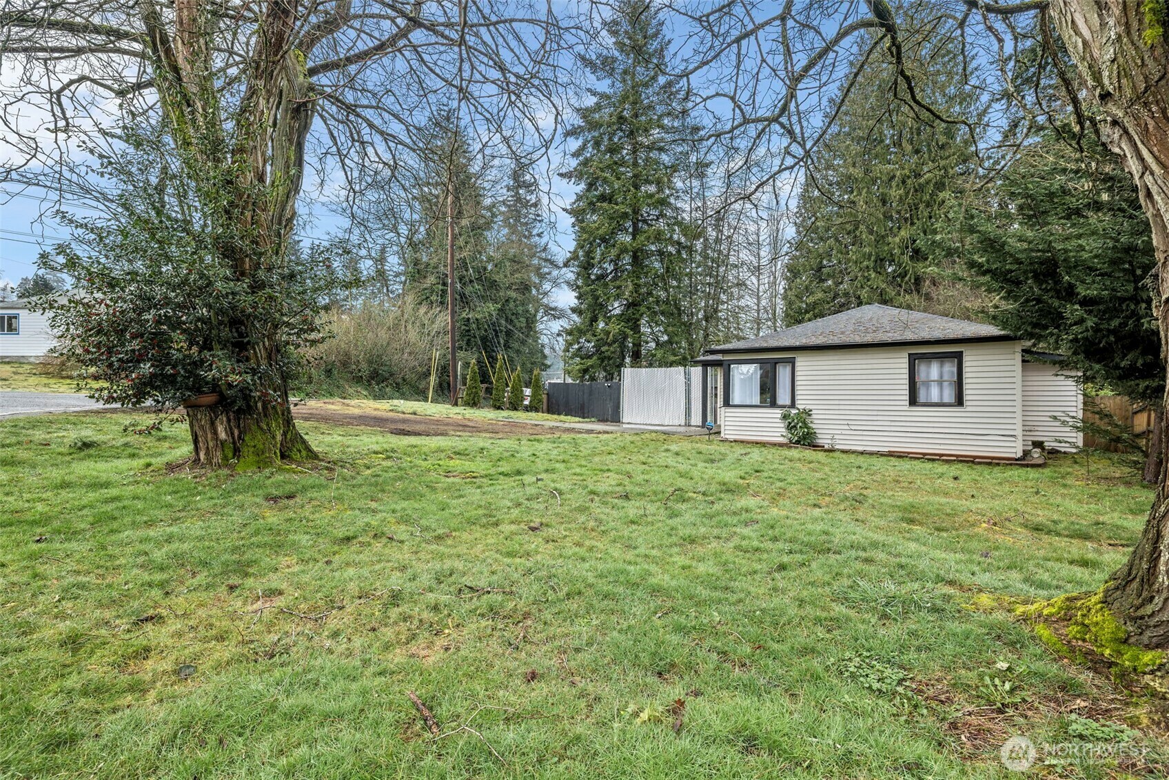 Property Photo:  6310  Berkshire Drive  WA 98203 