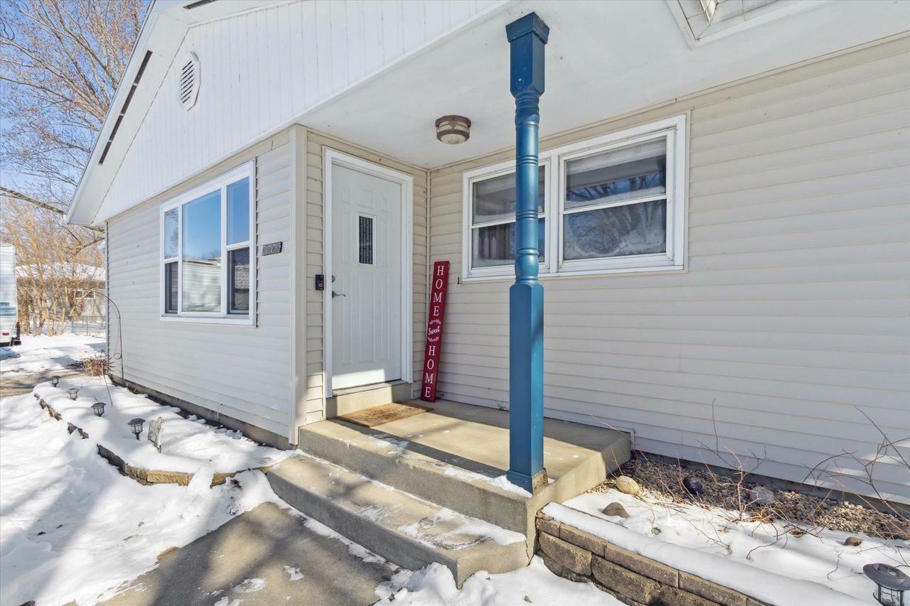 Property Photo:  1717 South Pine Street  WI 53546 