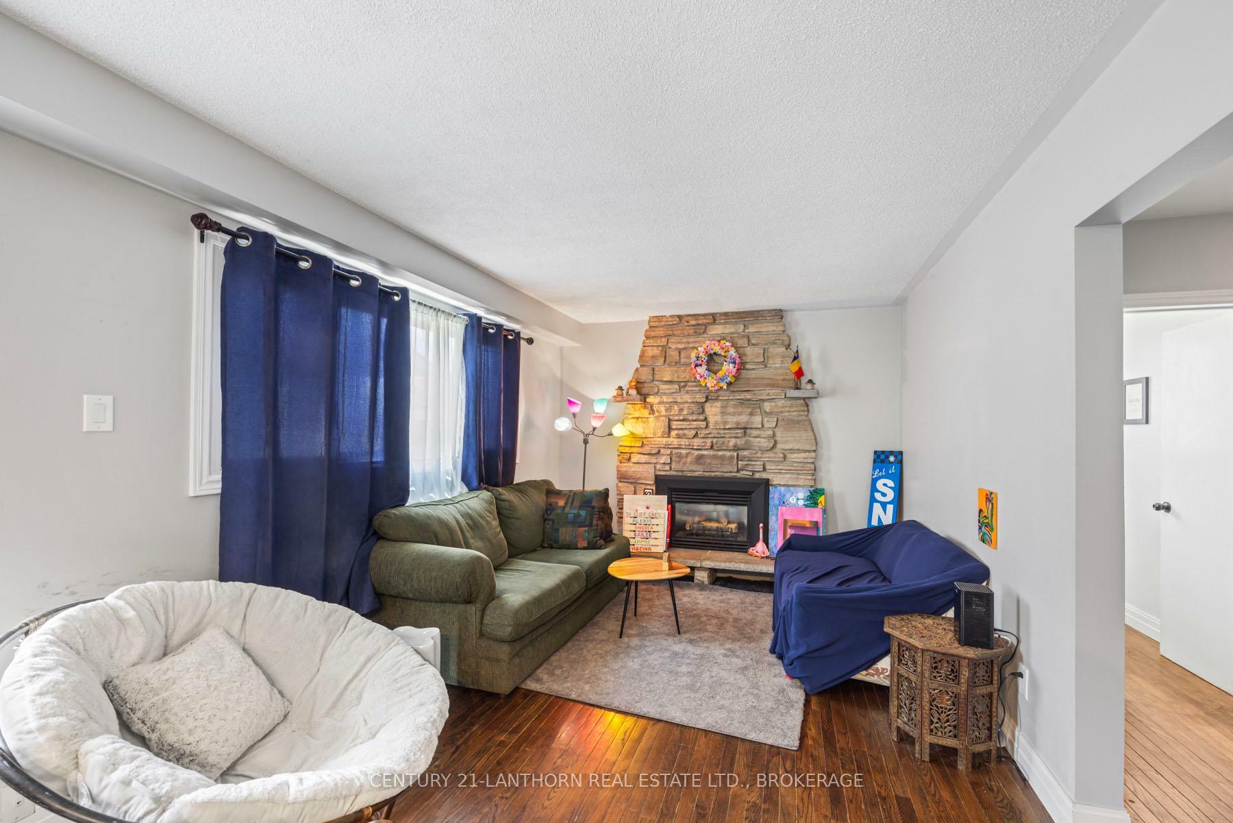 Photo de la propriété:  58 Cliff Crescent  ON K7M 1A8 