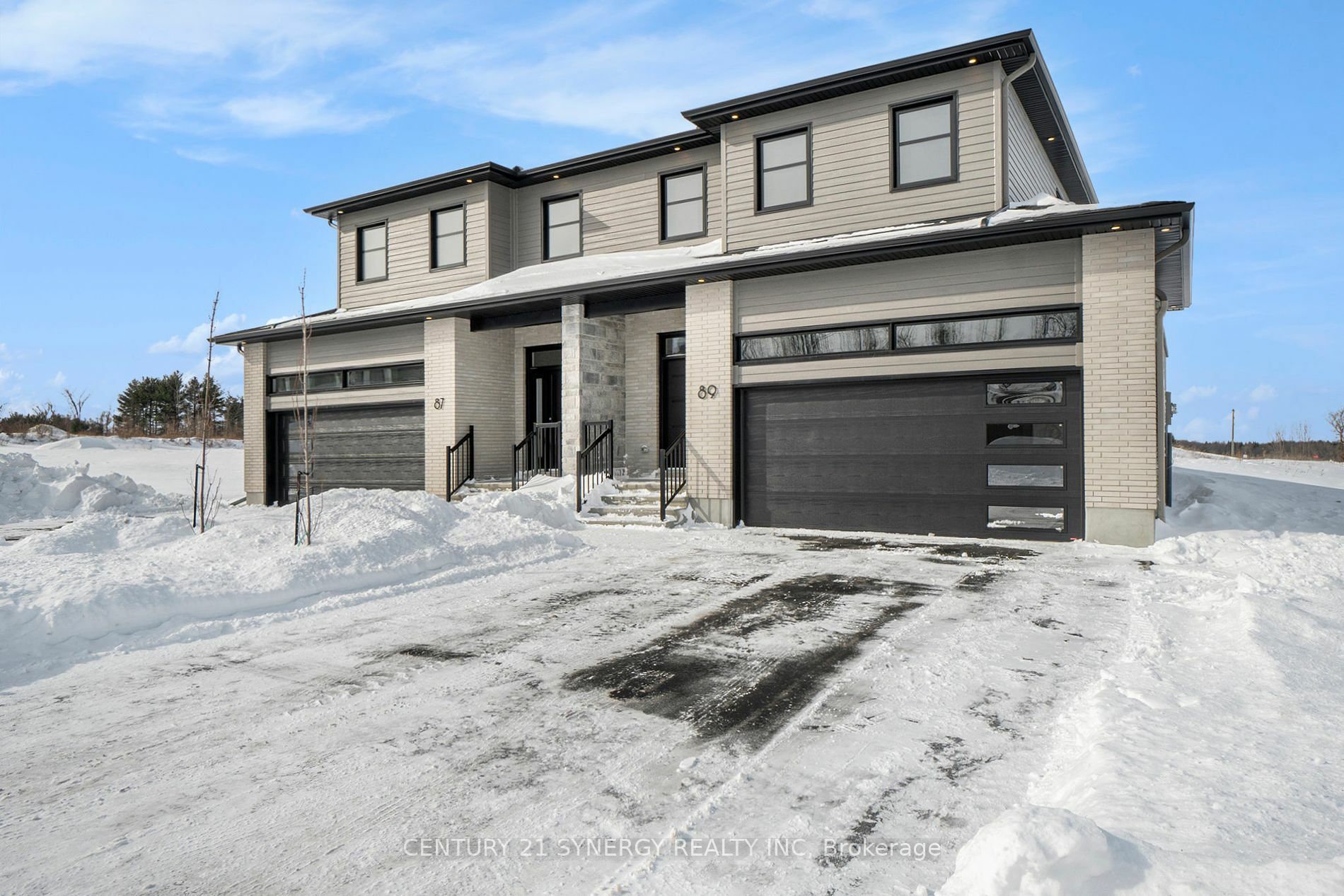 Property Photo:  89 Villeneuve St  ON K0C 1W0 