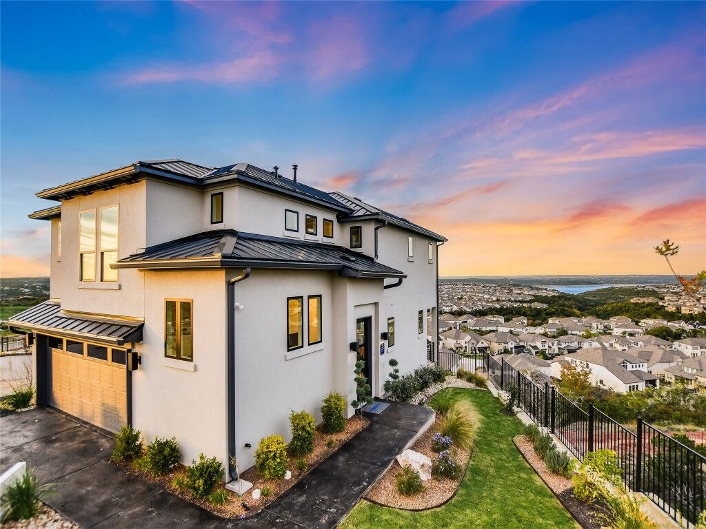 Property Photo:  14 Maybury Way  TX 78738