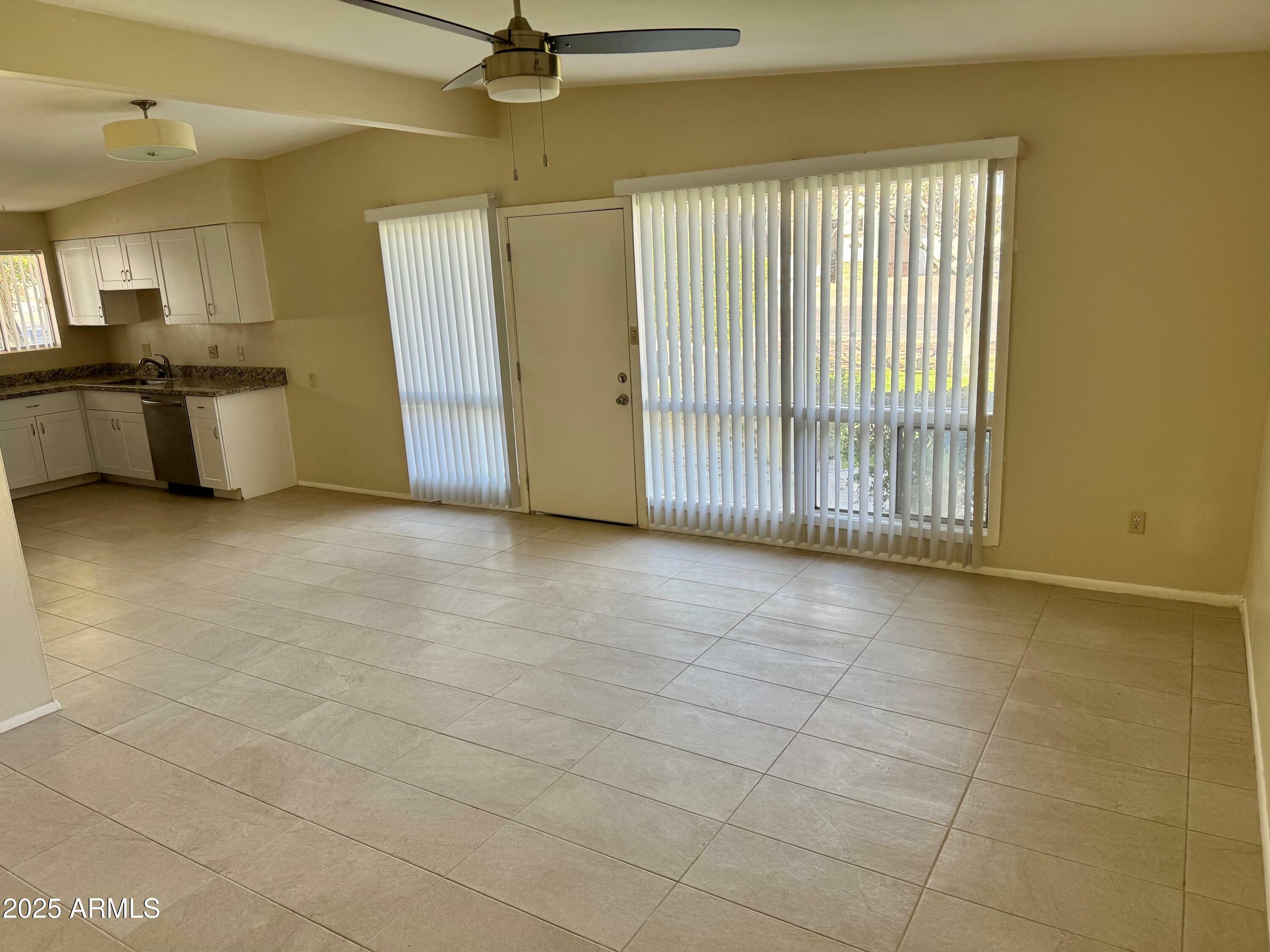 511 W Maryland Avenue 4  Phoenix AZ 85013 photo