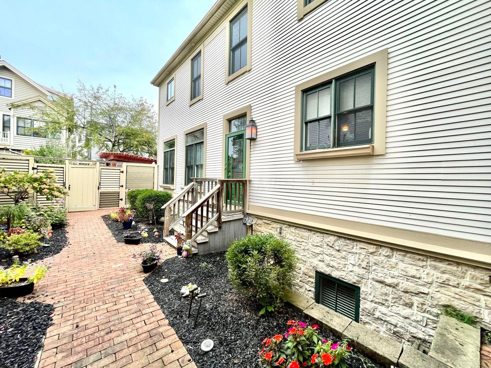Property Photo:  294 Zimpfer Street  OH 43206 