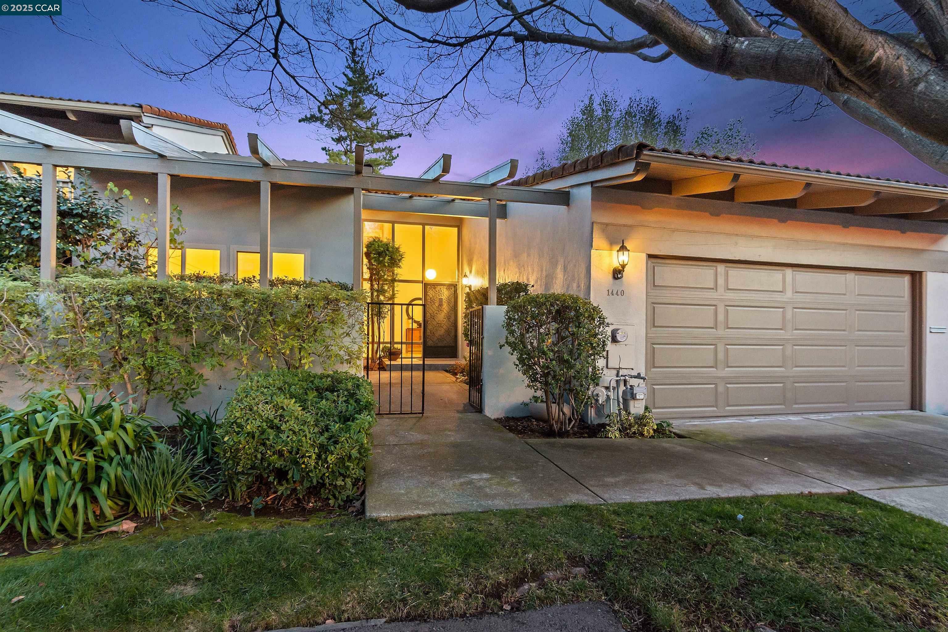 Property Photo: 1440 Via Loma CA 94598