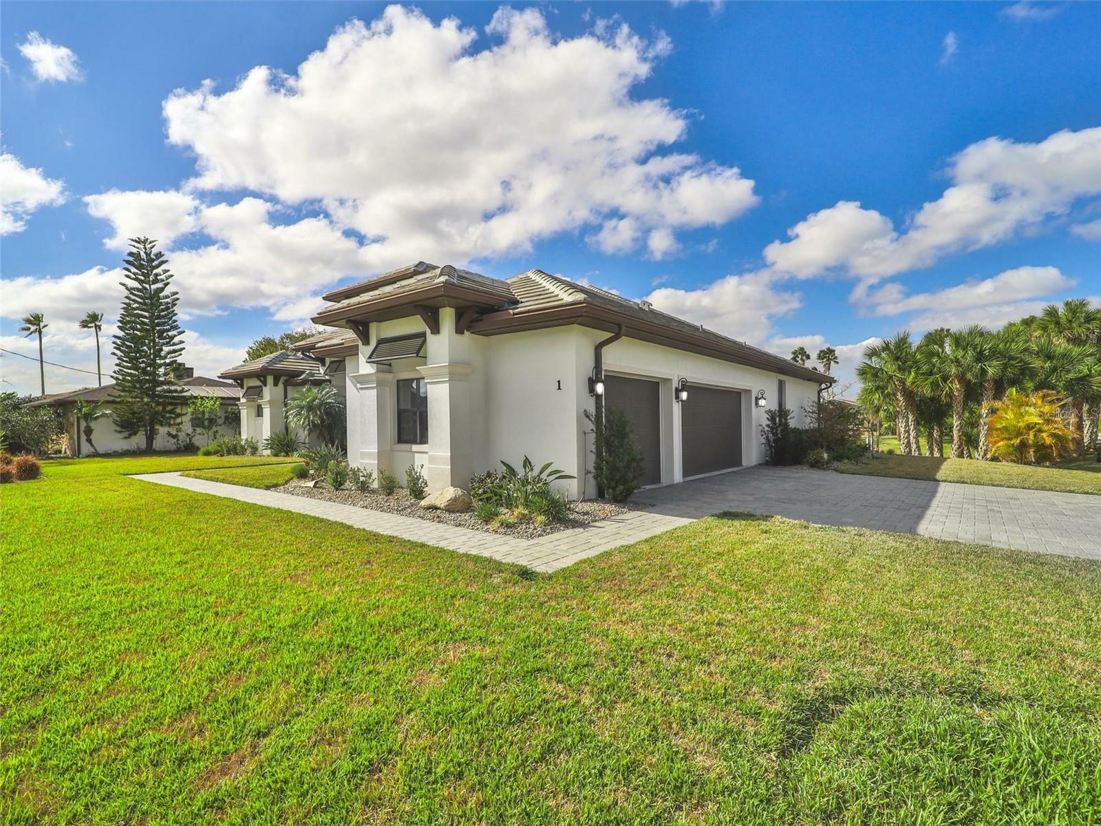 Property Photo:  1 Chestnut Court  FL 32137 