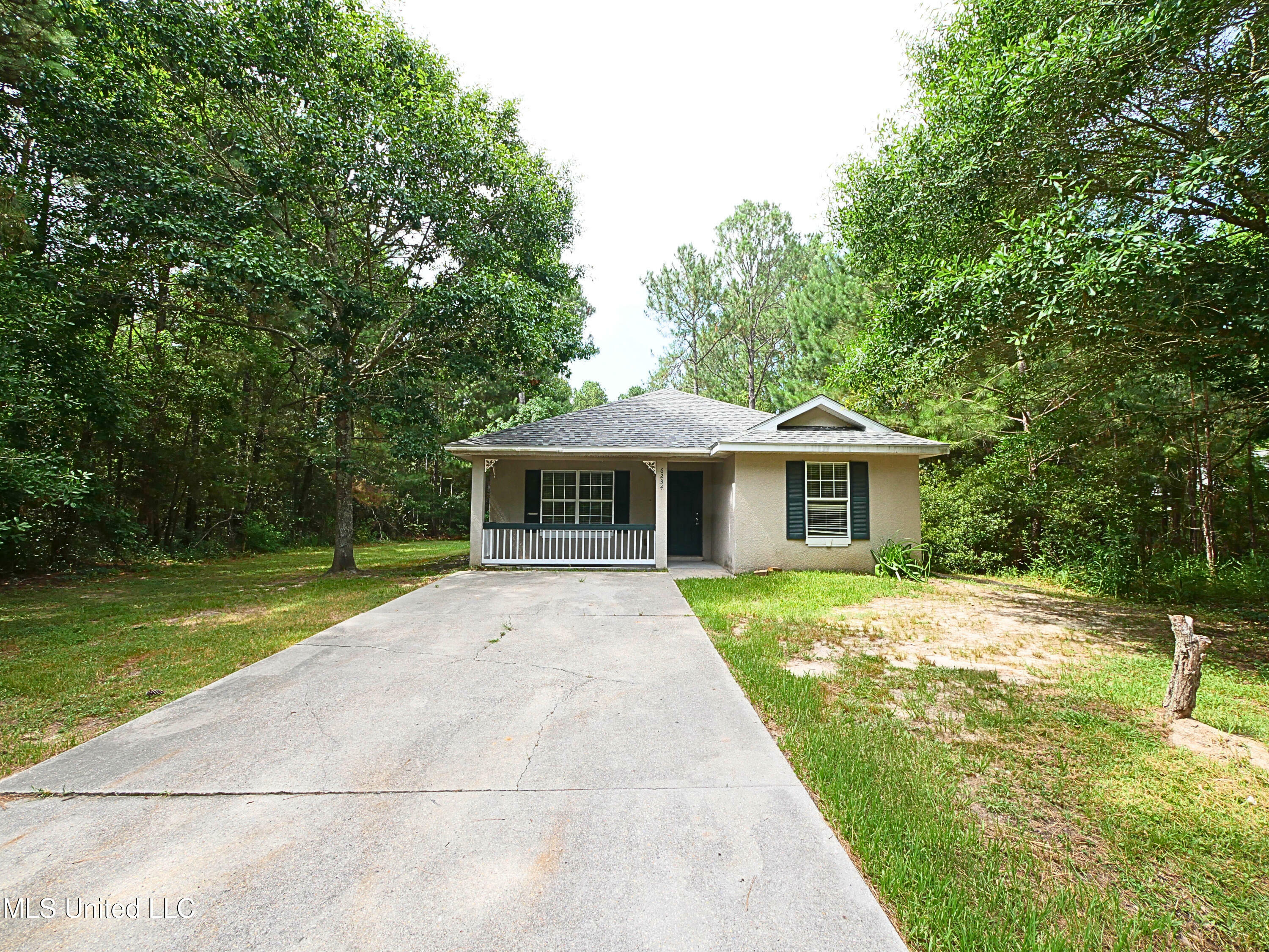 Property Photo: 6234 W Lamar Street MS 39520