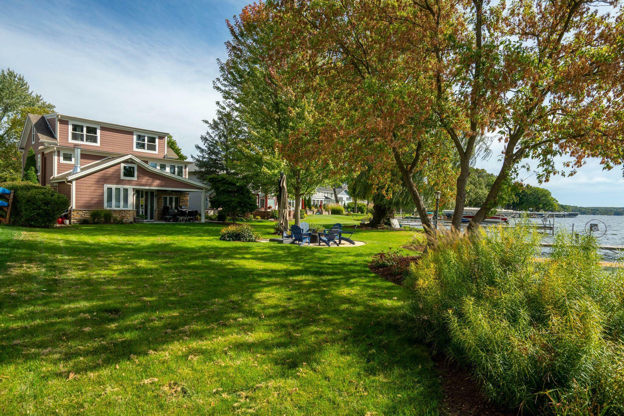 2905 Sylvester Dr  Delafield WI 53018 photo