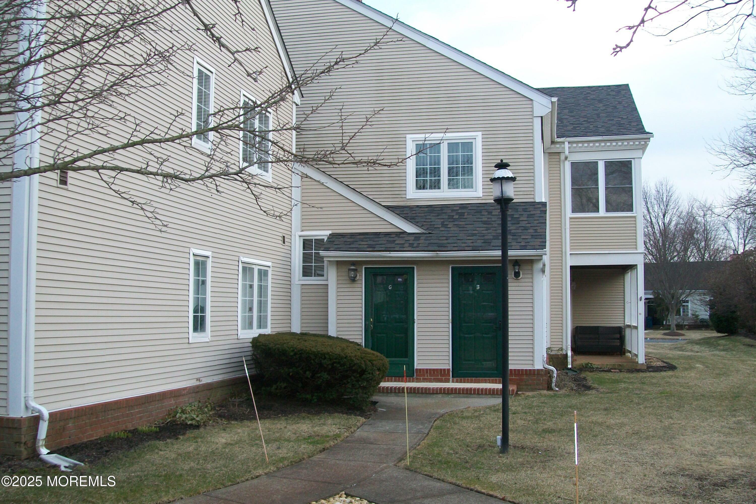 Property Photo:  1 Rutland Lane 1G  NJ 08831 