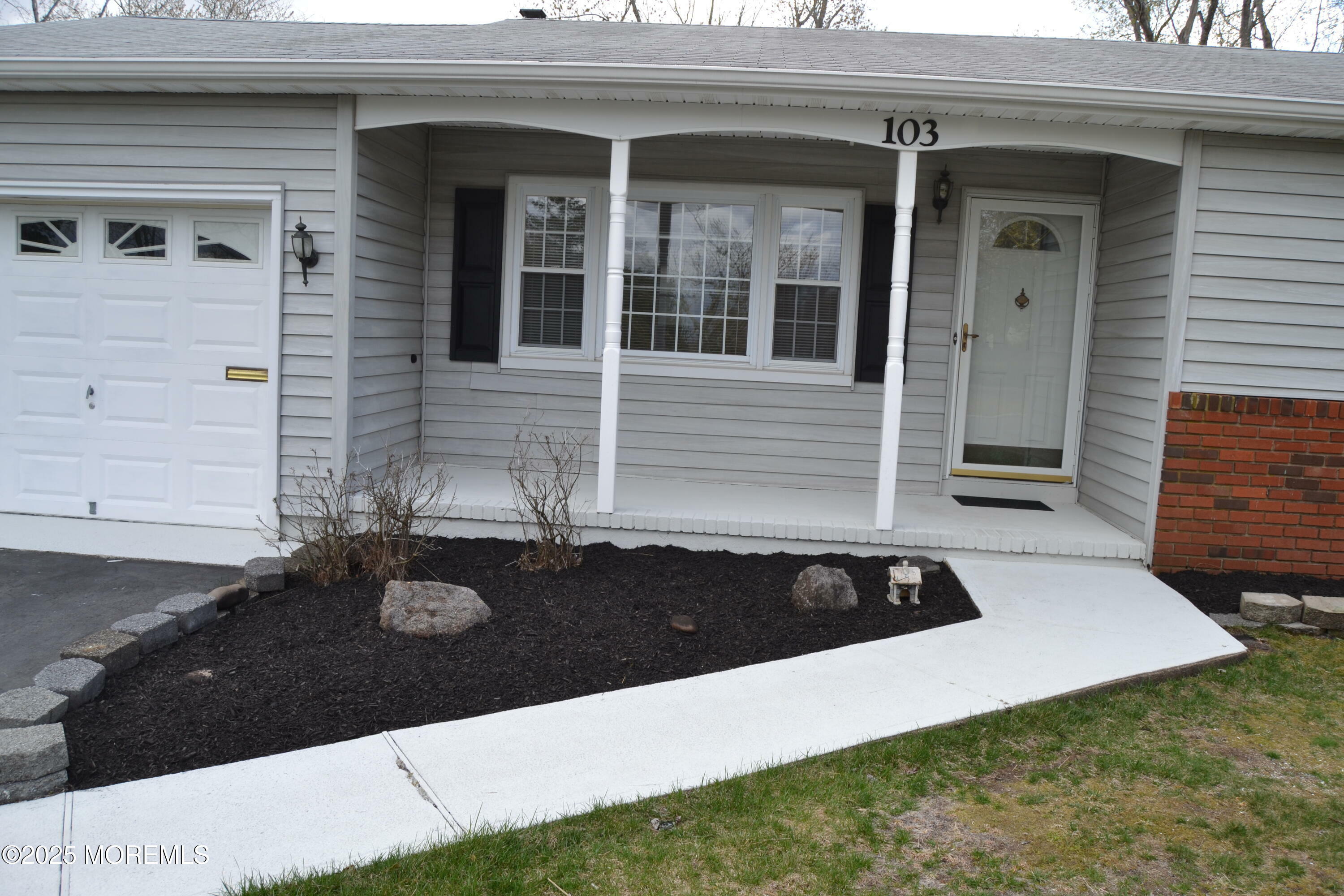 Property Photo:  103 Edinburgh Court  NJ 08757 